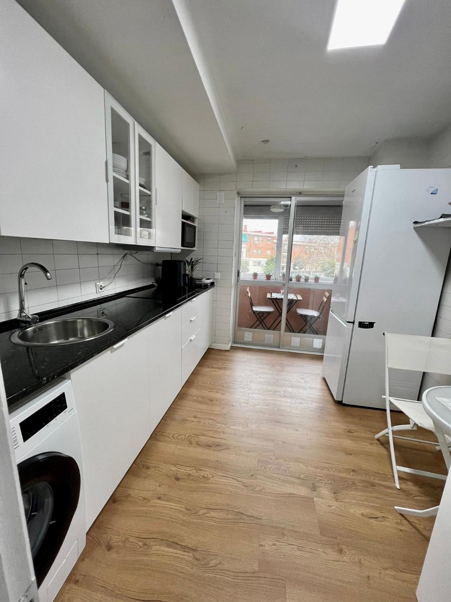 Habitacion En Madrid Kültér fotó